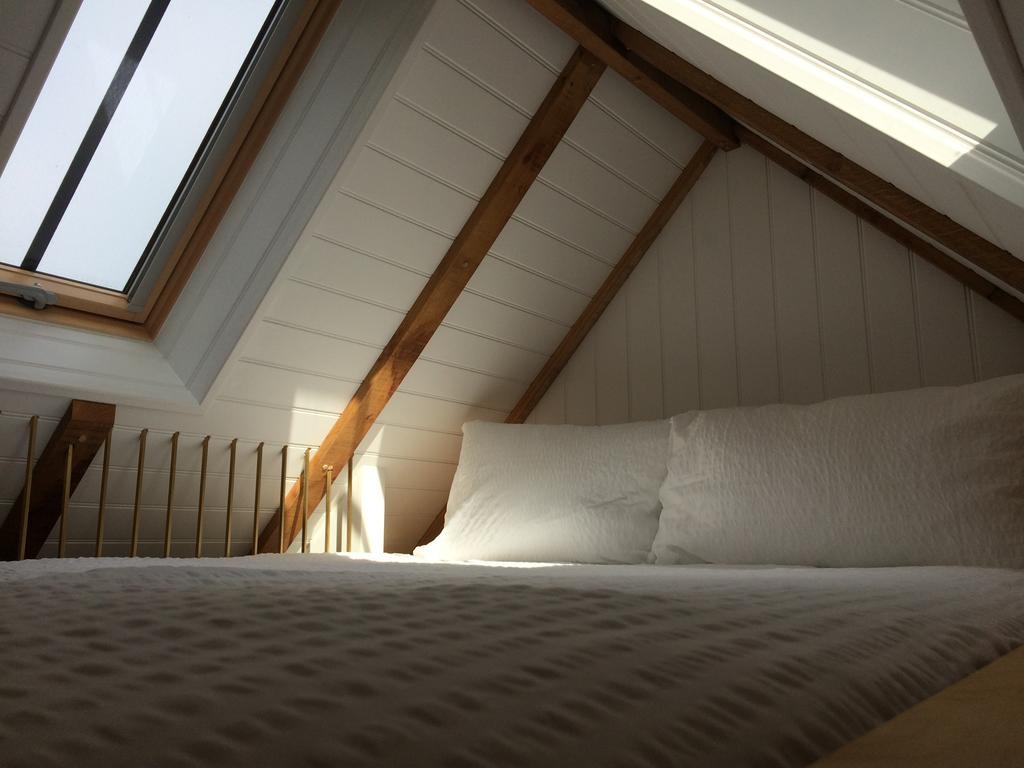Shepherds Barn West Dean 外观 照片