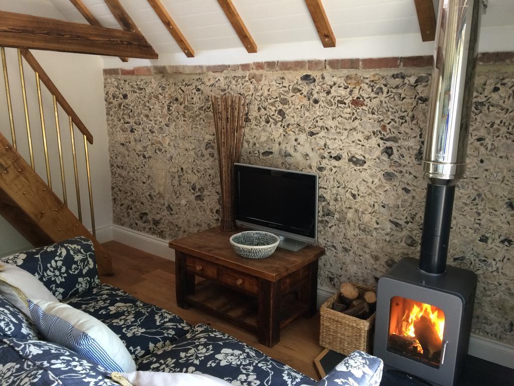 Shepherds Barn West Dean 外观 照片