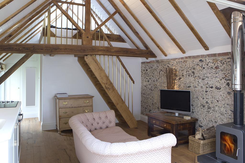Shepherds Barn West Dean 外观 照片