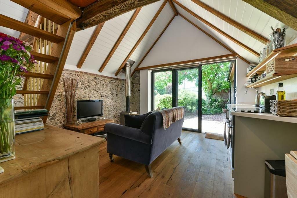 Shepherds Barn West Dean 外观 照片