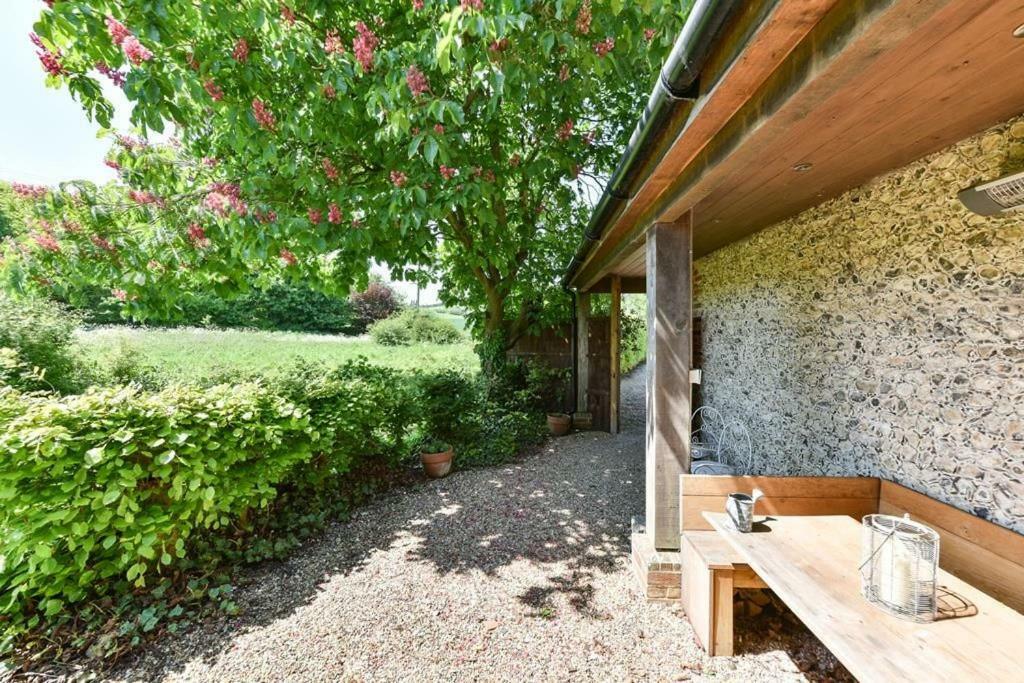 Shepherds Barn West Dean 外观 照片